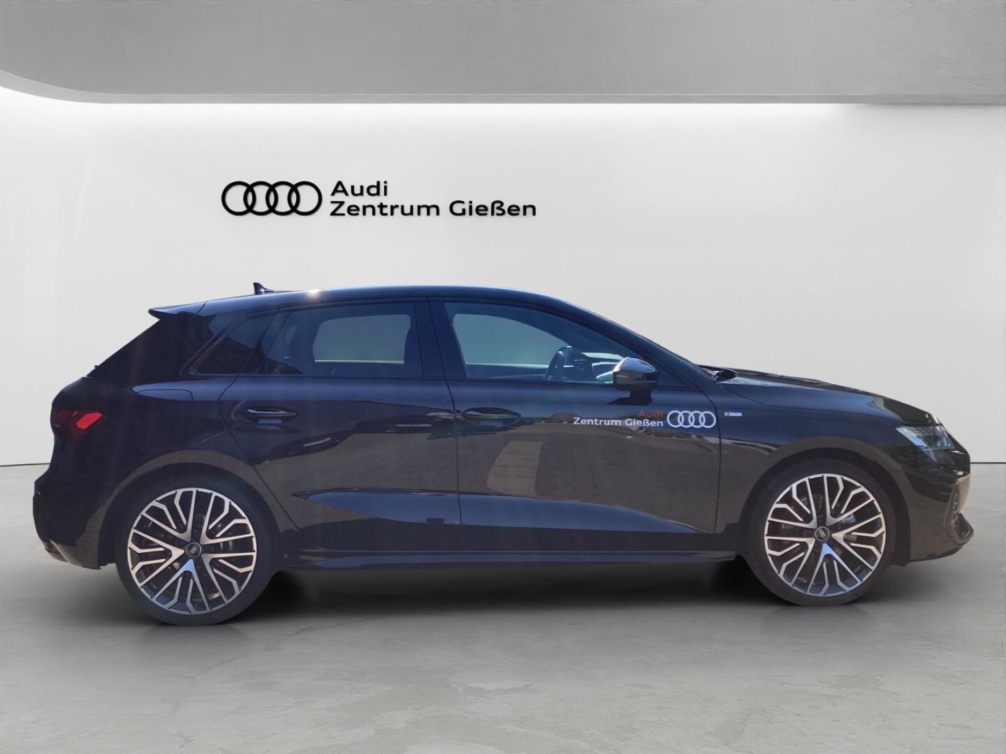 Bild über Audi A3 Sportback TFSI 110 kW S tronic - für weitere Informationen kontaktieren Sie den Audi Partner