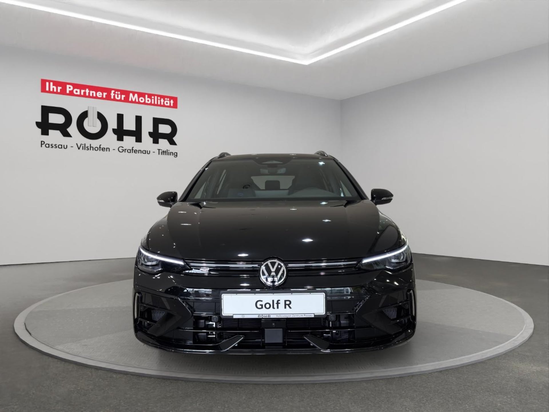 Volkswagen Golf Variant R