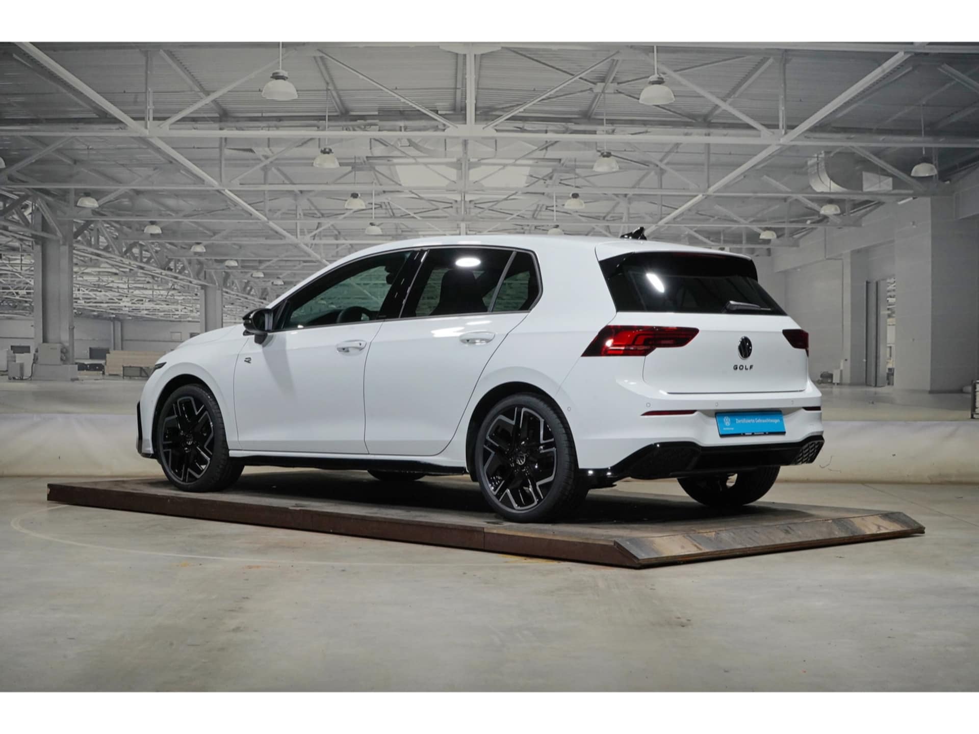 Volkswagen Golf R-Line