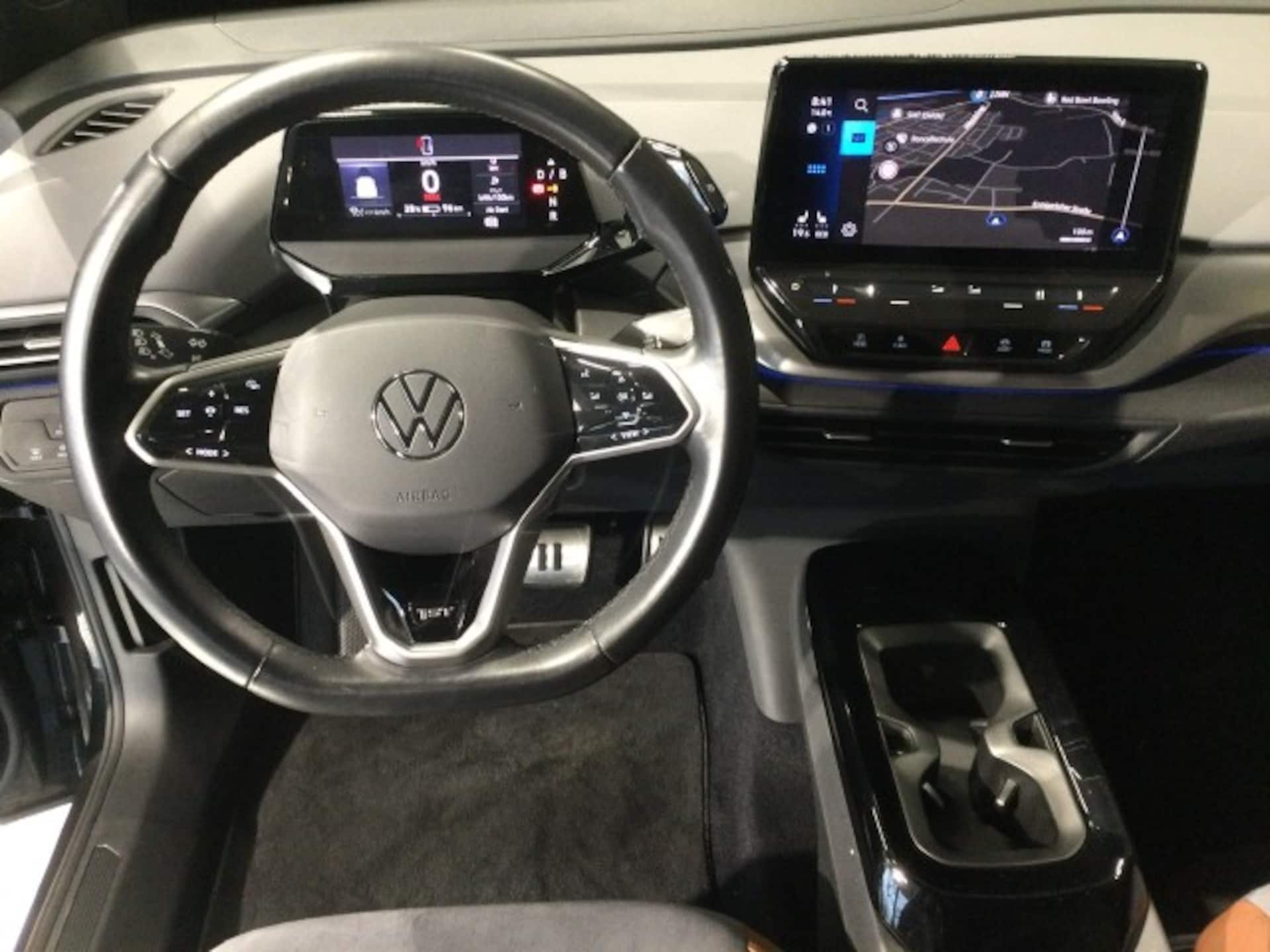 Volkswagen ID.4 1st