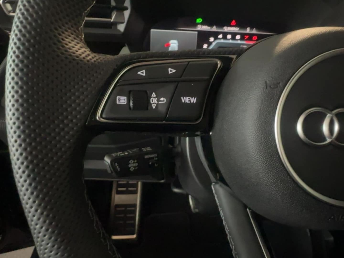 Bild über Audi S3 Sportback TFSI quattro S tronic - für weitere Informationen kontaktieren Sie den Audi Partner