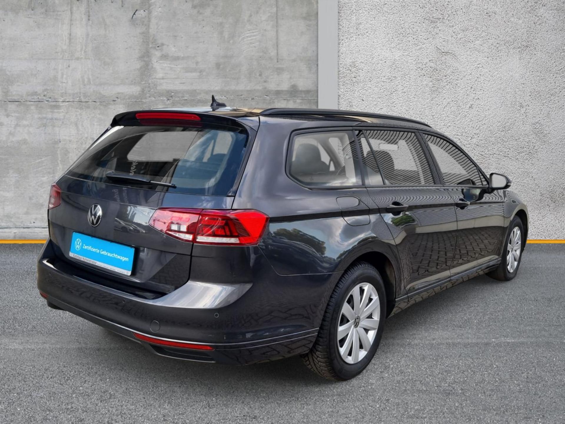 Volkswagen Passat Variant Basis-Modell