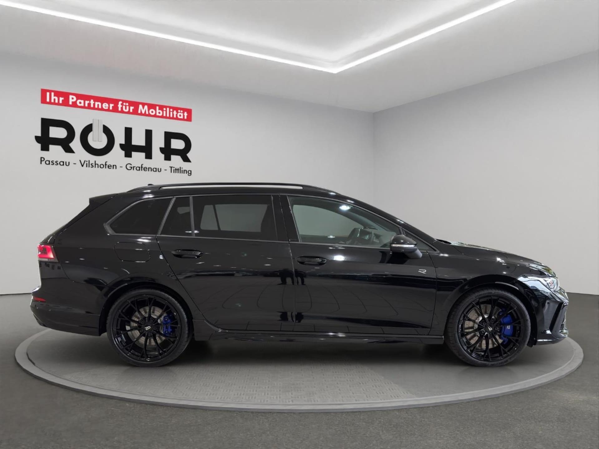 Volkswagen Golf Variant R