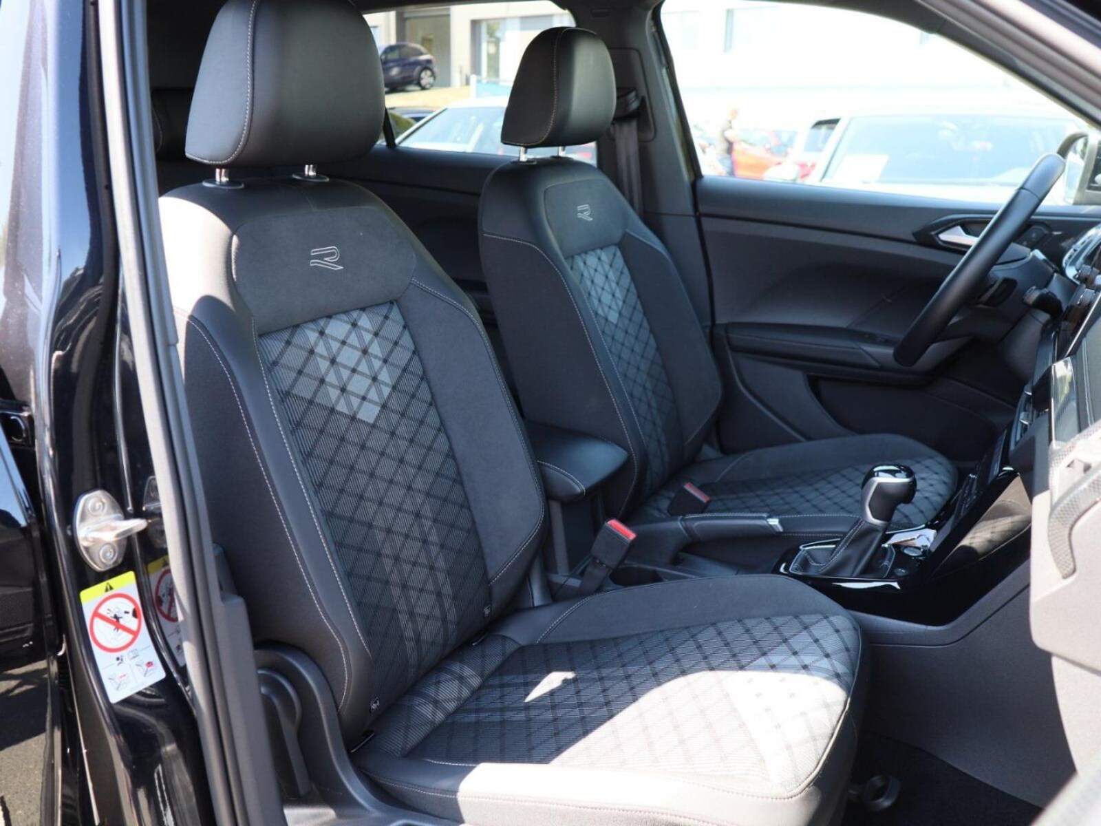 Volkswagen T-Cross – Bild 7
