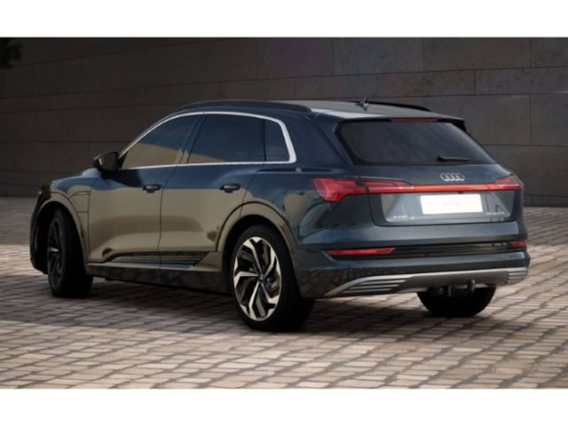 Audi e-tron advanced