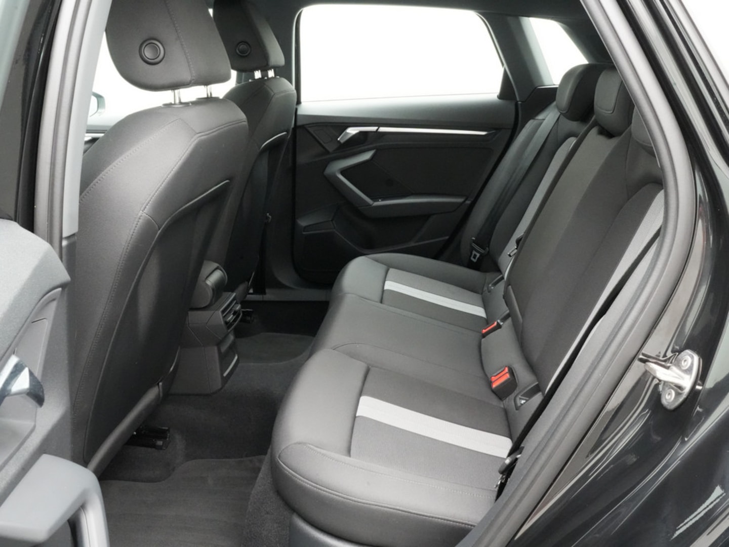 Bild über Audi A3 Sportback advanced 35 TDI S tronic - für weitere Informationen kontaktieren Sie den Audi Partner