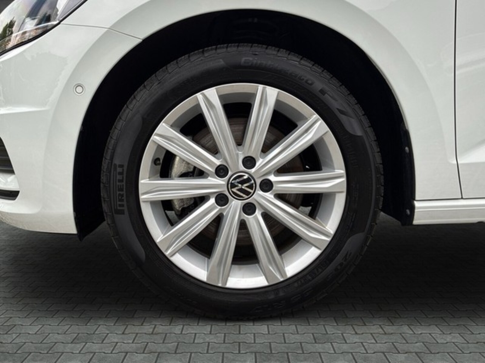 Volkswagen Touran – Bild 9