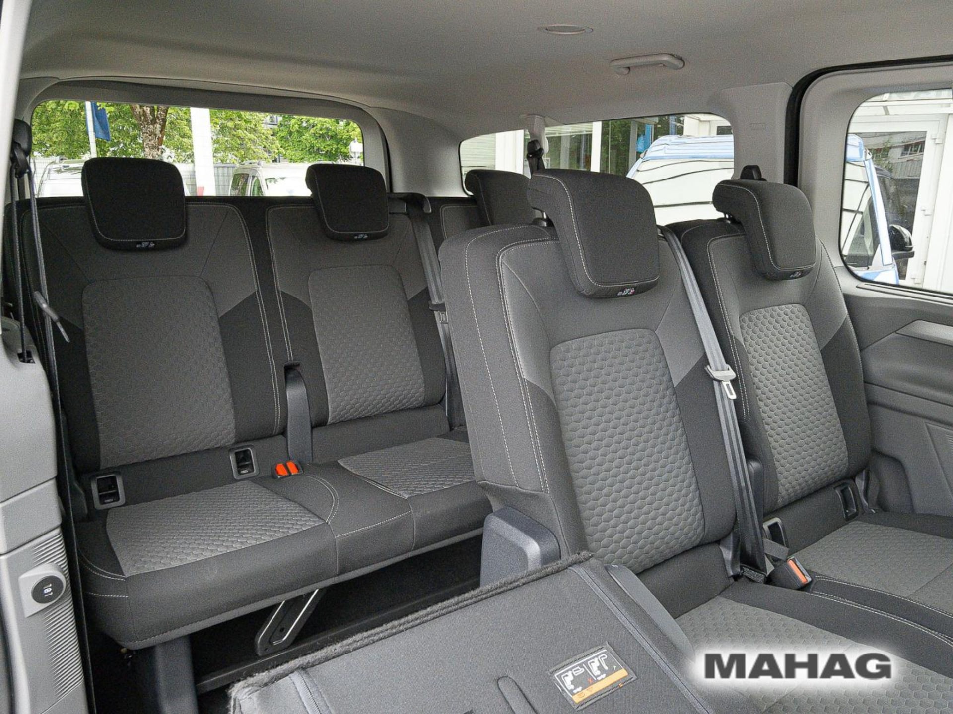 Volkswagen Caravelle langer Radstand Style