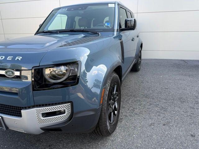 2023 Land Rover Defender