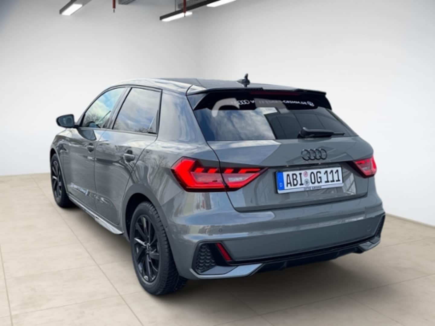 Bild über Audi A1 Sportback S line 30 TFSI S tronic - für weitere Informationen kontaktieren Sie den Audi Partner