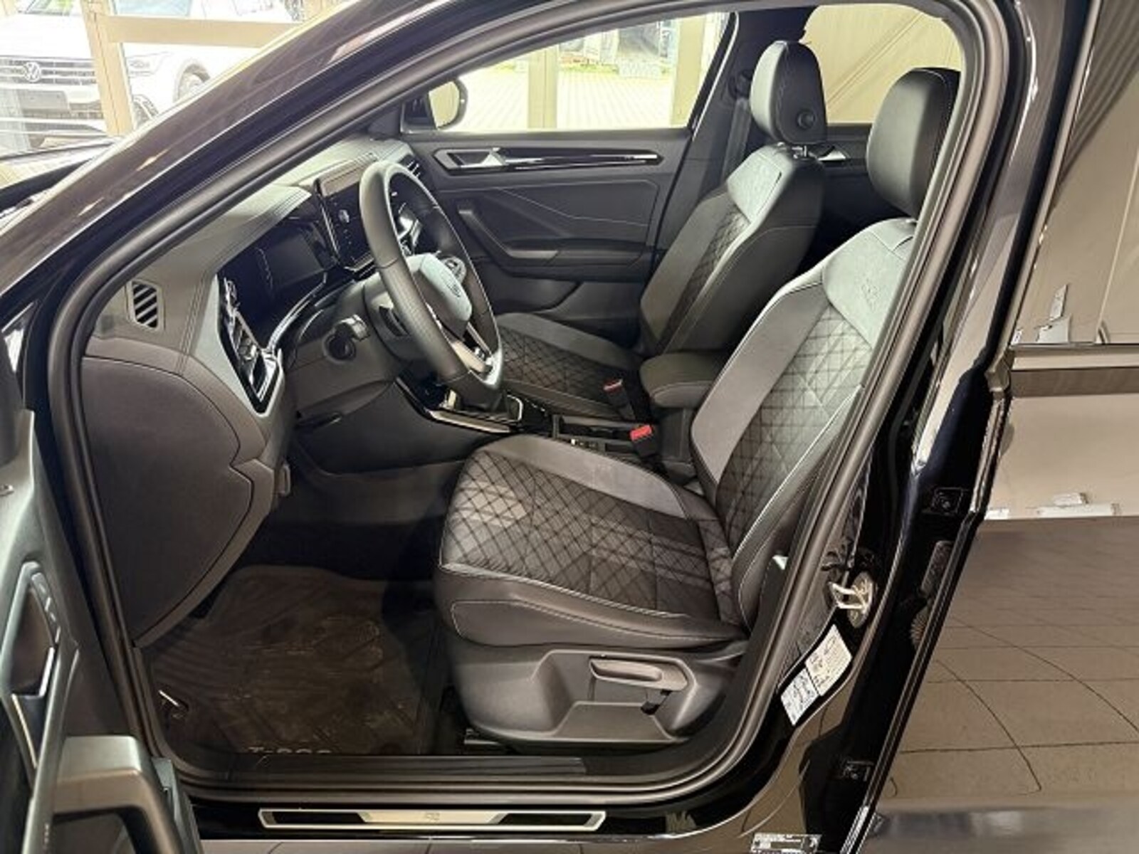 Volkswagen T-Roc – Bild 10