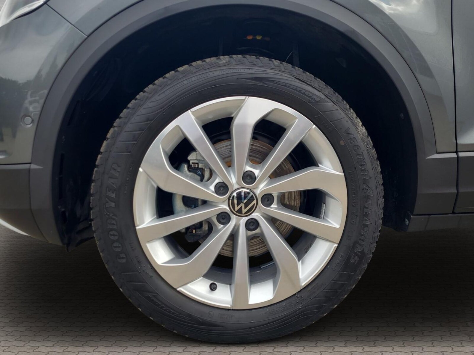 Volkswagen T-Roc – Bild 2