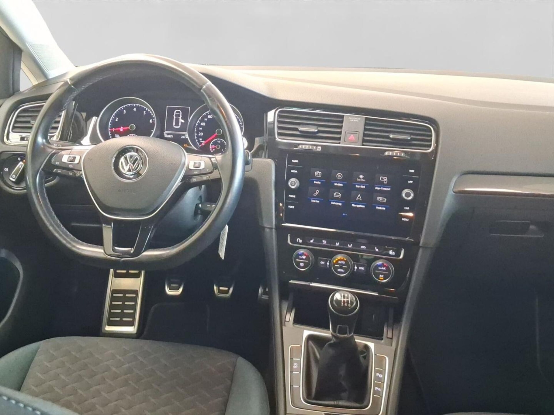 Volkswagen Golf Variant IQ.DRIVE