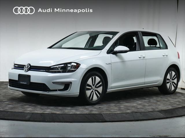 2018 Volkswagen e-Golf e-Golf SE's photo