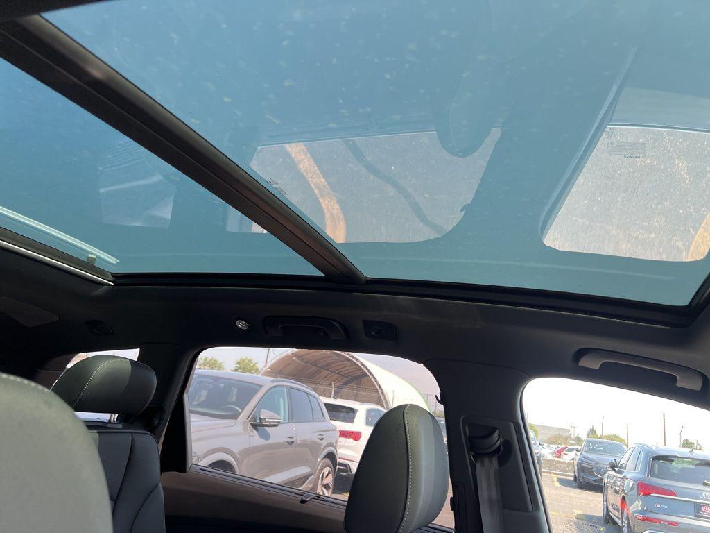2025 Audi Q7 Premium Plus - Photo 11