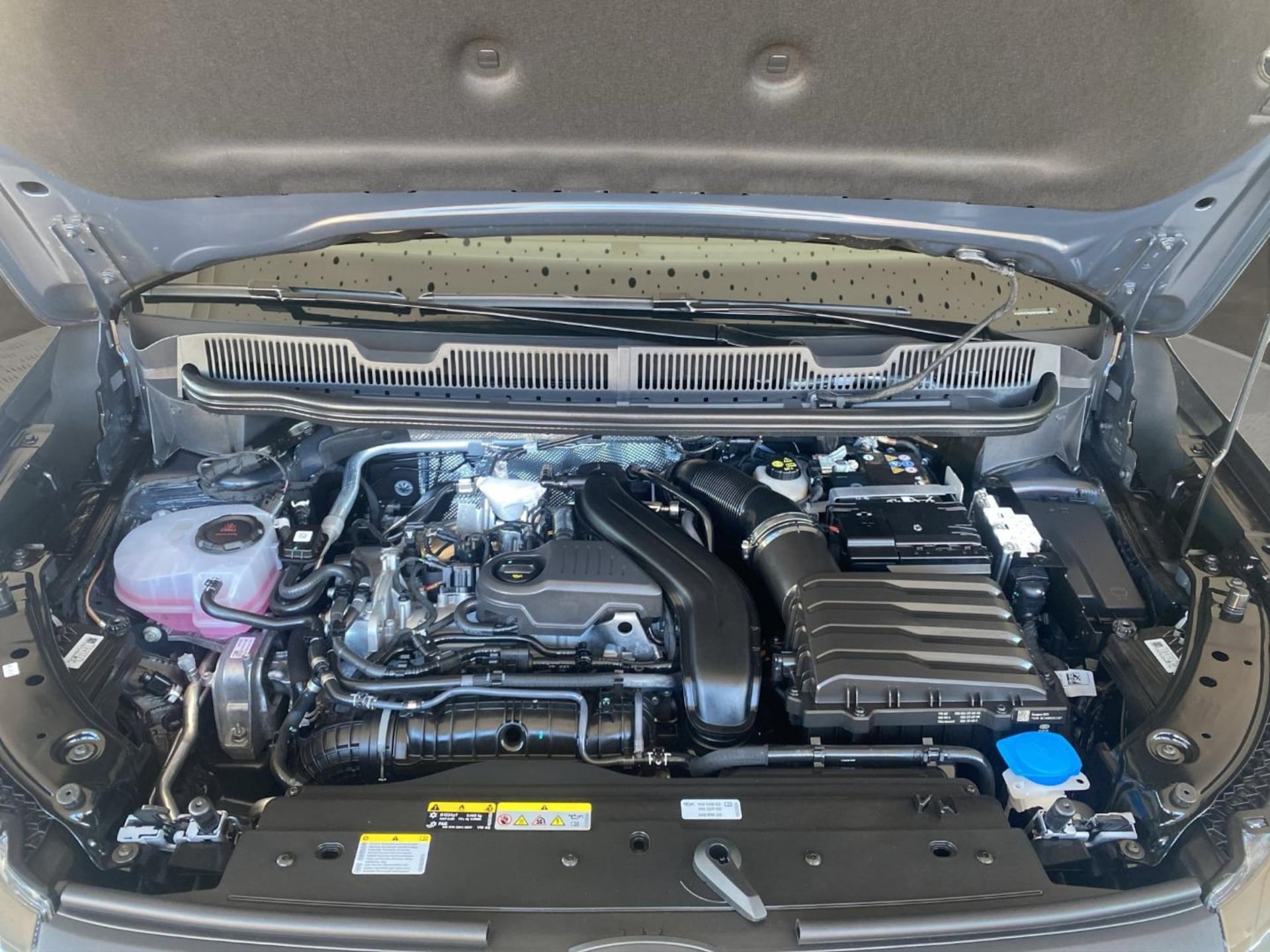 Volkswagen Caddy Basis-Modell