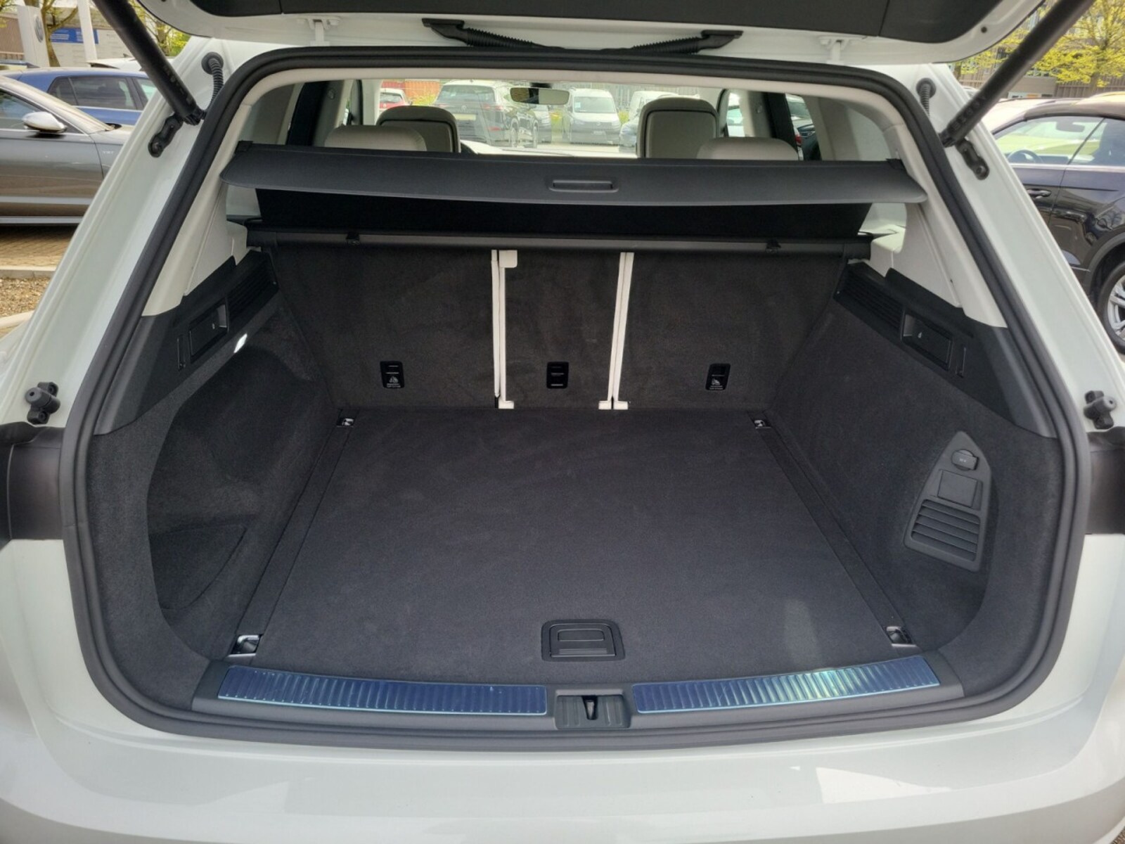 Volkswagen Touareg – Bild 6
