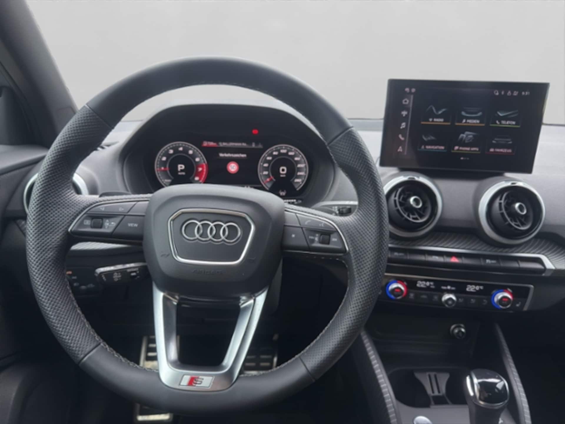Audi Q2 S line