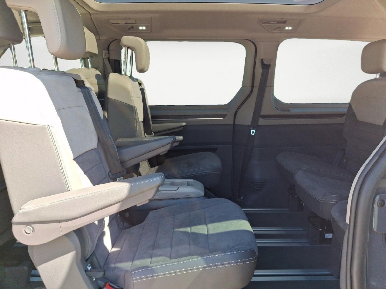 Volkswagen Multivan Langversion – Bild 14