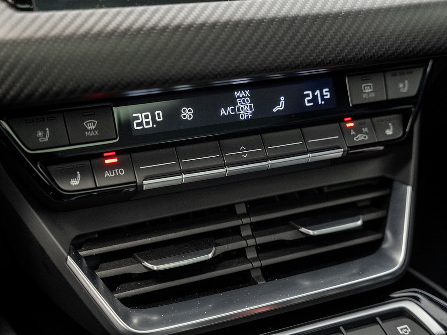 Bild über Audi e-tron GT e-tron quattro - für weitere Informationen kontaktieren Sie den Audi Partner