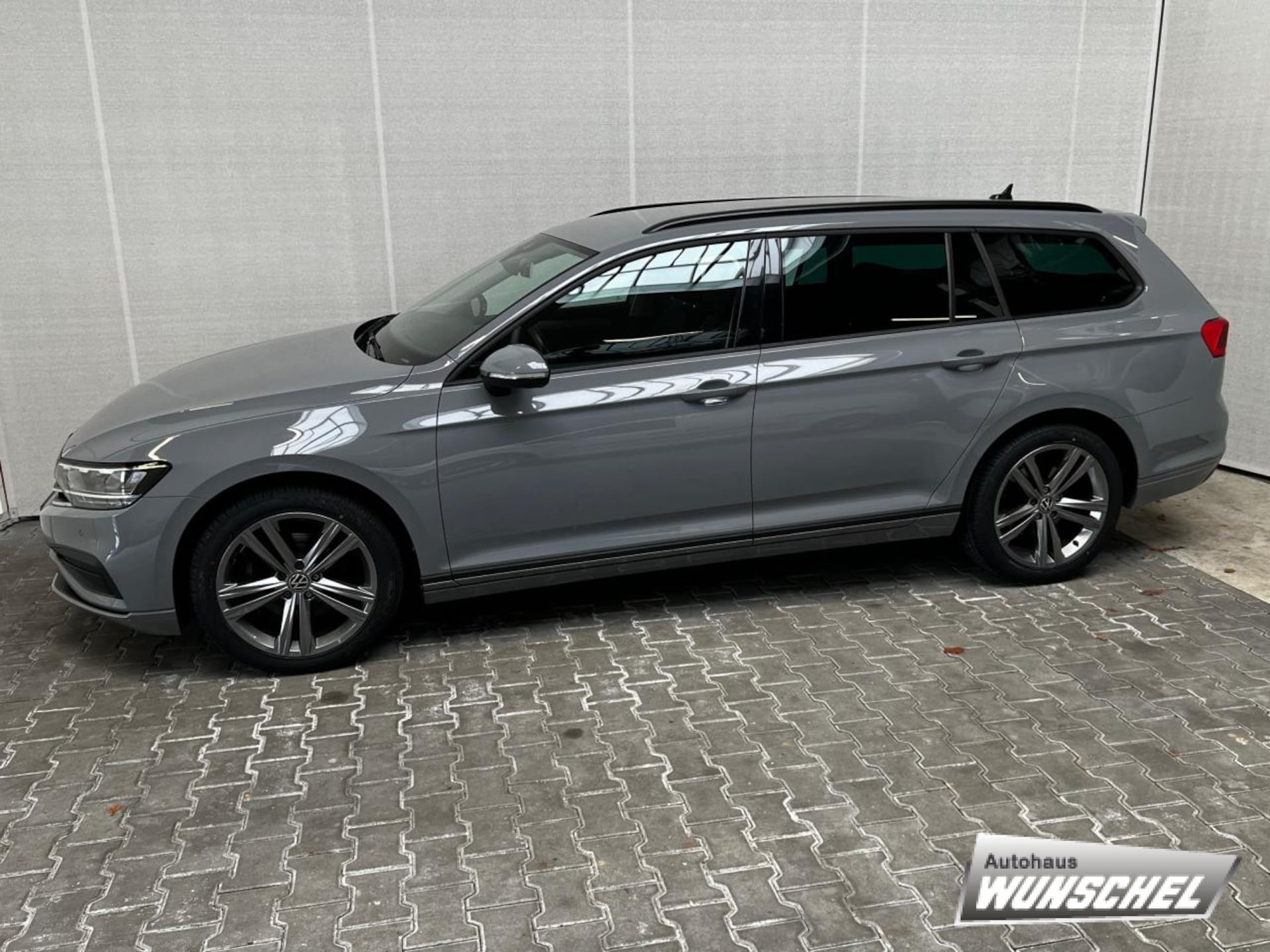 Volkswagen Passat Variant Basis-Modell