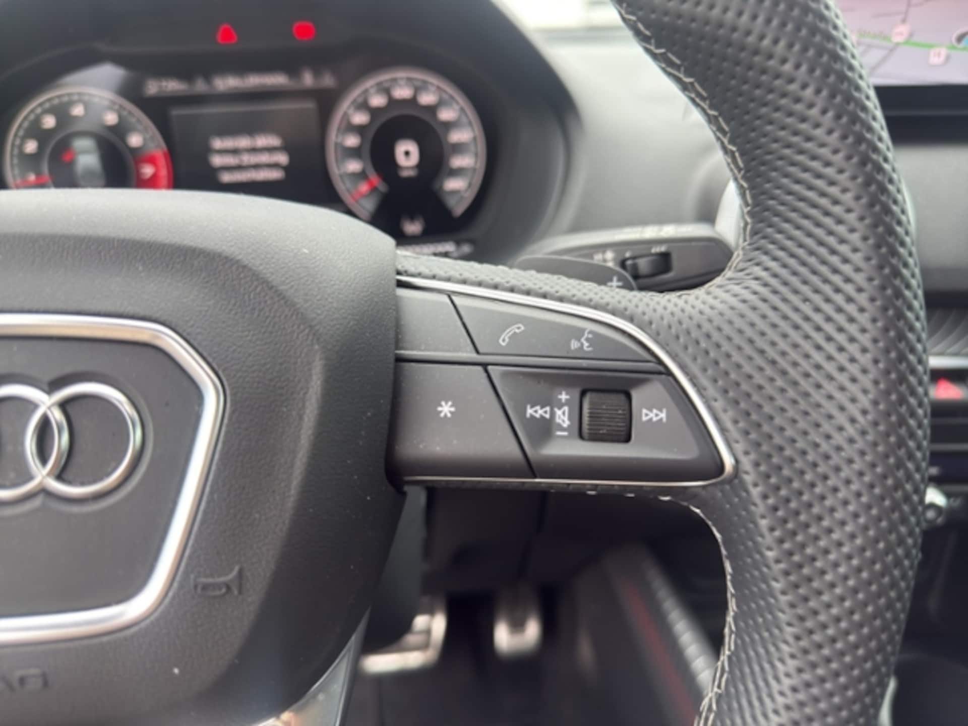 Audi Q2 S line