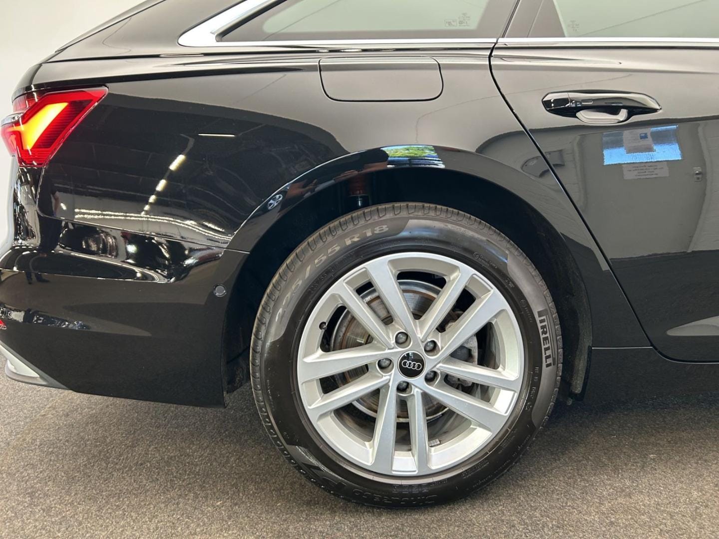 Bild über Audi A6 Avant advanced 40 TDI S tronic - für weitere Informationen kontaktieren Sie den Audi Partner