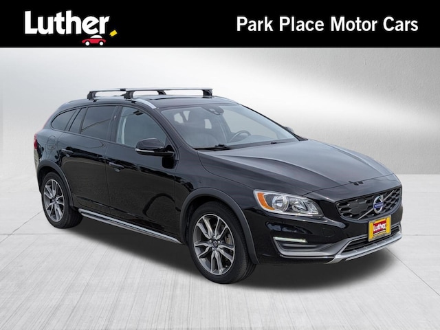 2016 Volvo V60 Cross Country
