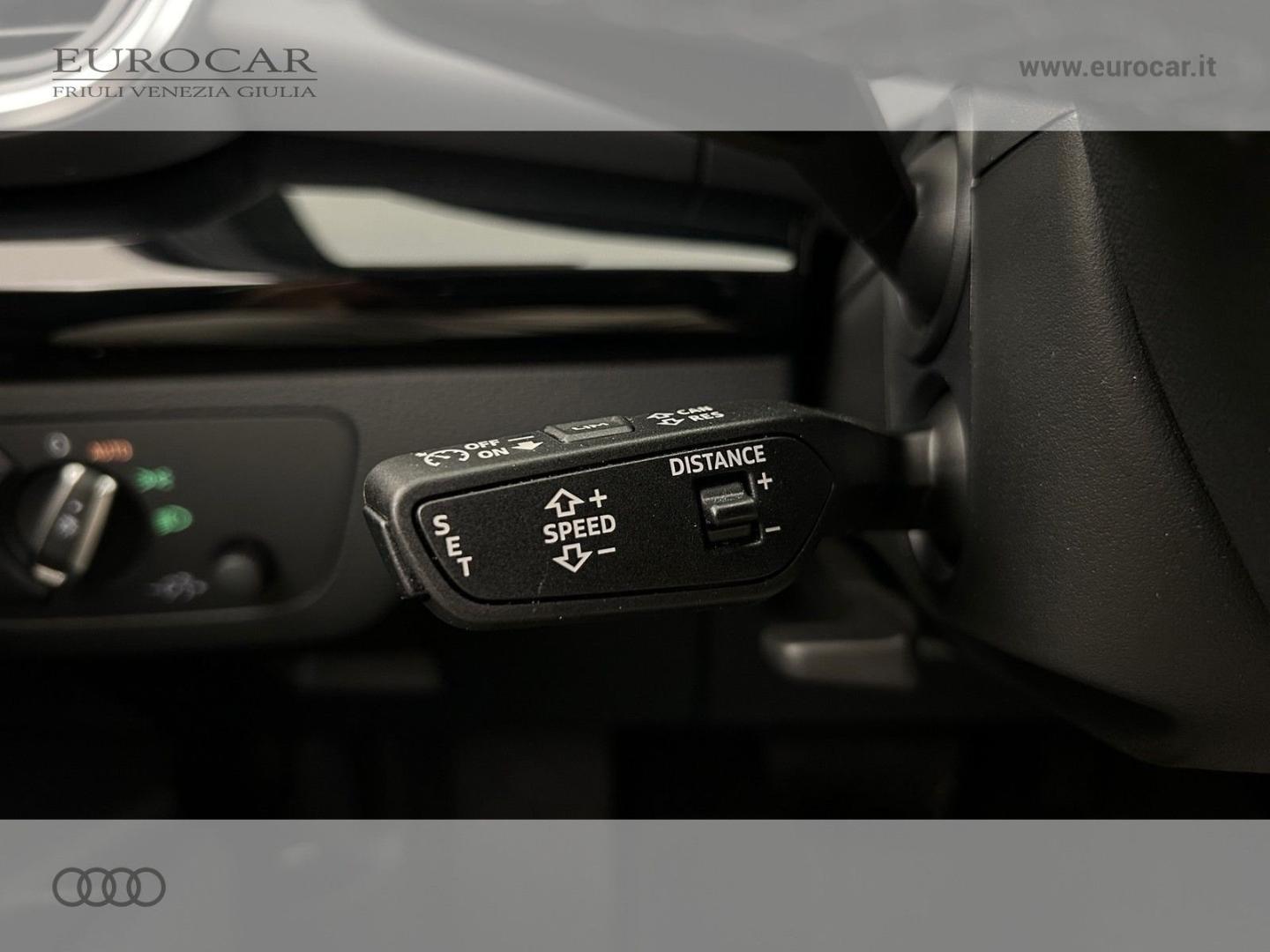 Image about Audi Q5 Sportback TFSI e Identity Black 50 TFSI e quattro 220 kW (299 CV) S tronic