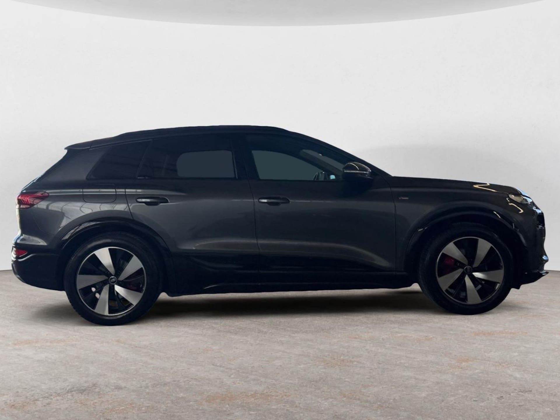 Audi Q6 SUV e-tron