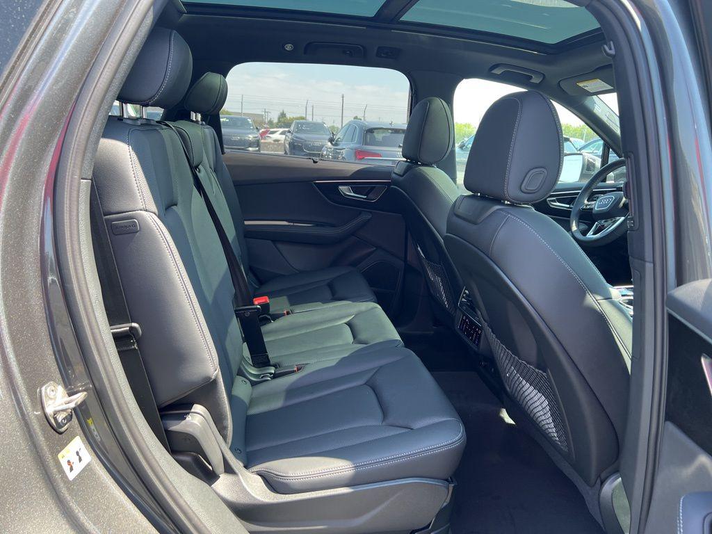 2025 Audi Q7 Premium Plus - Photo 14