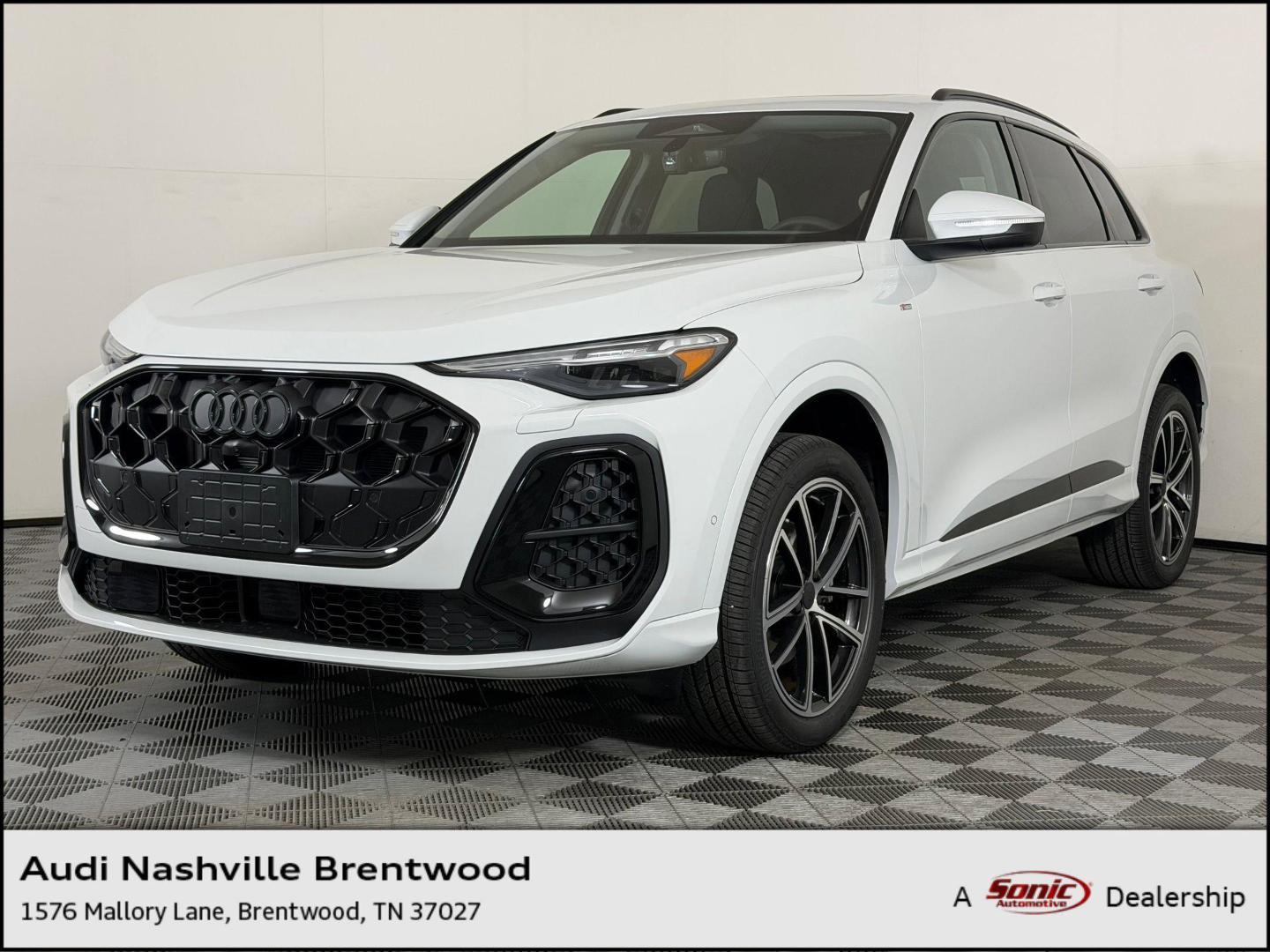 2026 Audi Q5 Premium Plus quattro's photo