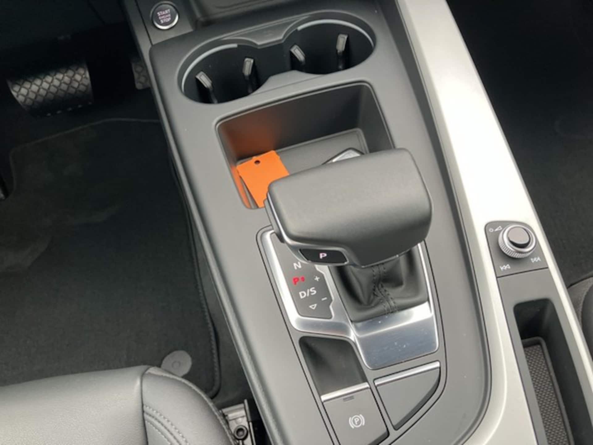 Audi A4 Avant S line