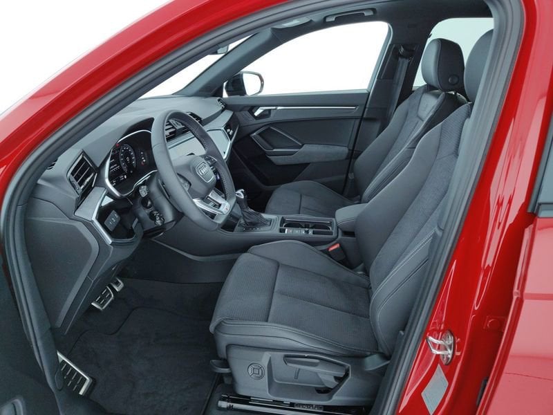 Image about Audi Q3 S line edition 40 TDI quattro 142 kW (193 CV) S tronic