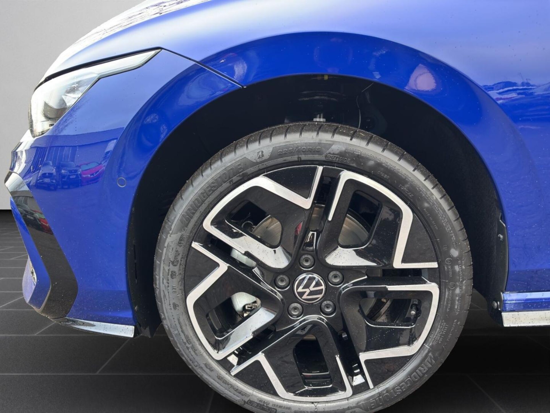 Volkswagen Golf Variant R-Line