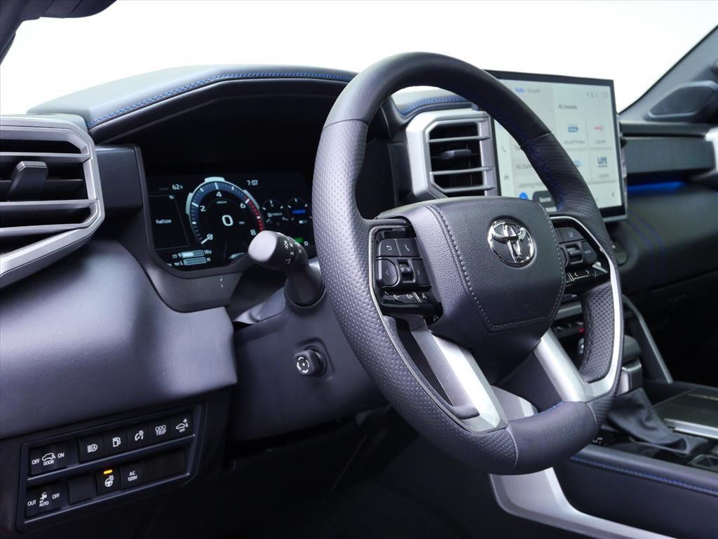2024 Toyota Sequoia Platinum - Photo 22