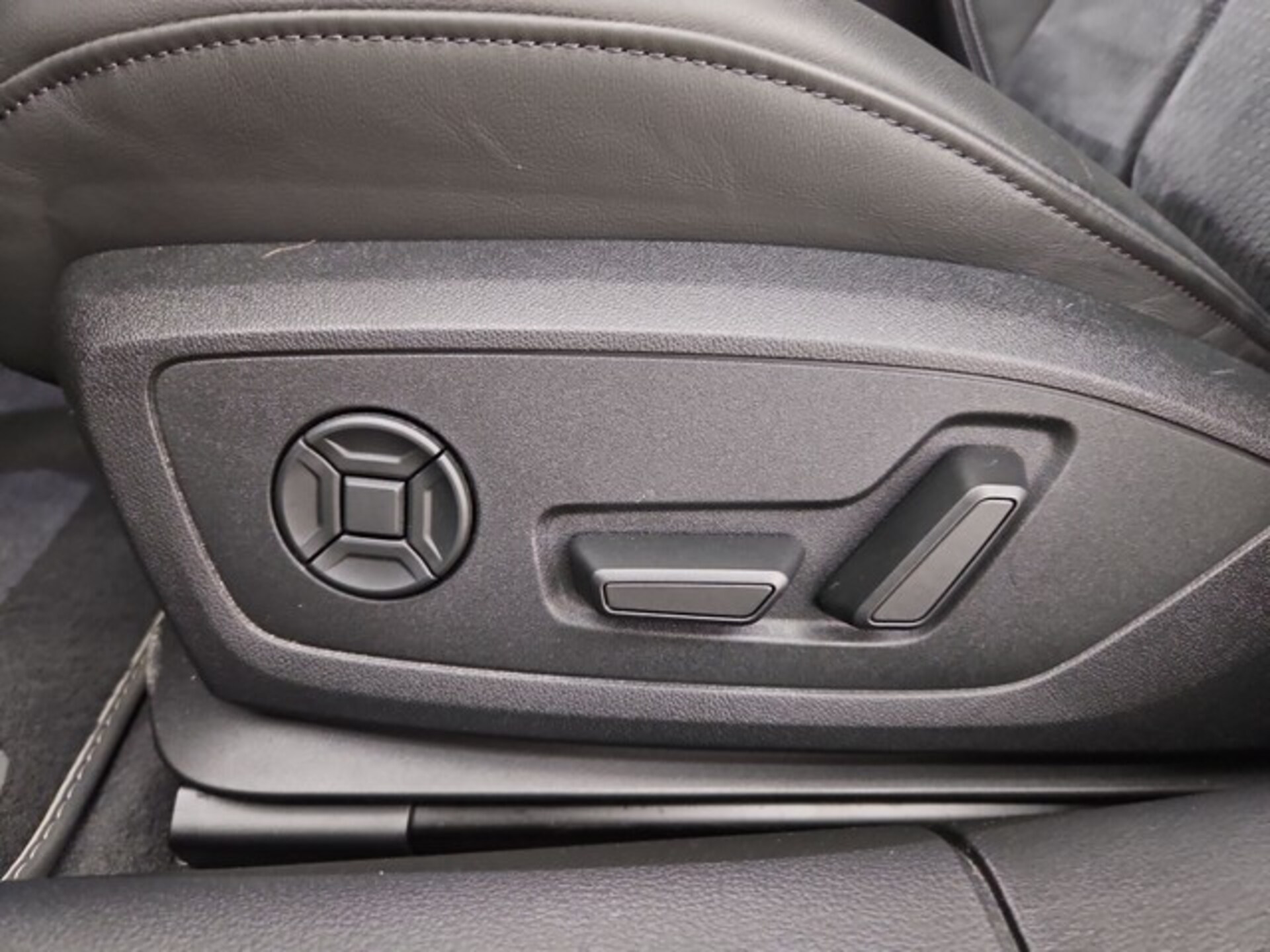 Audi A6 Limousine TFSI e Advanced
