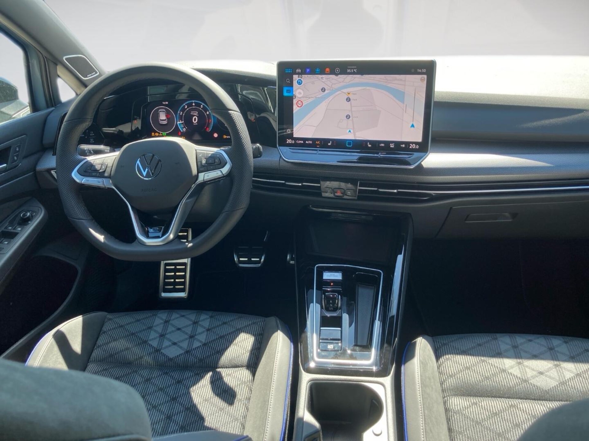 Volkswagen Golf R-Line