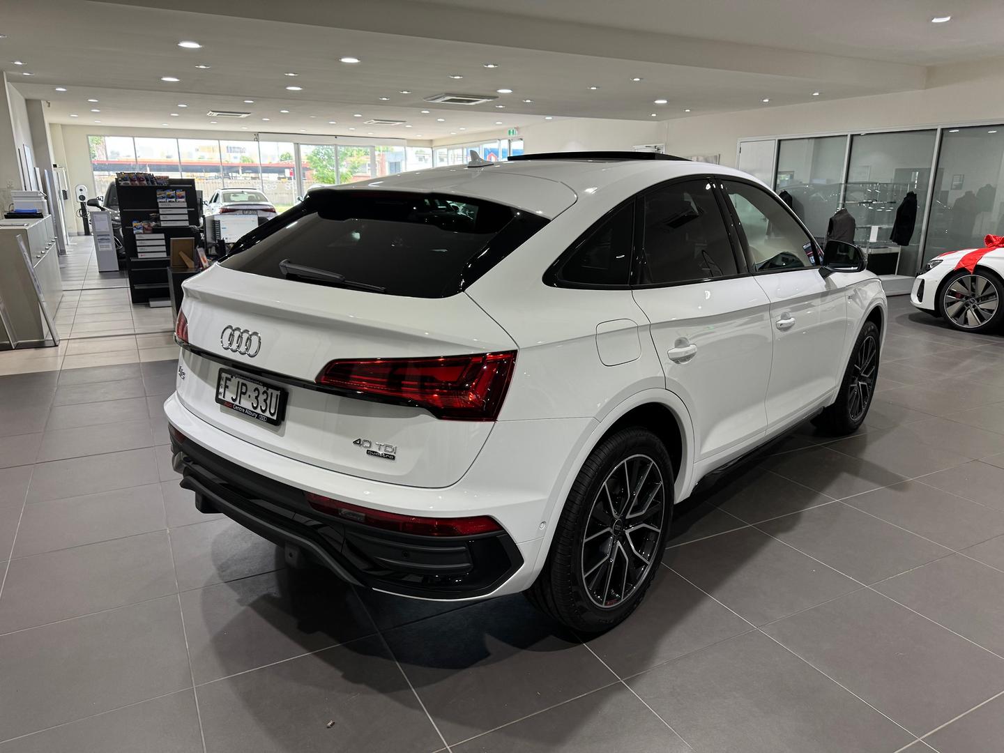 Image about Audi Q5 Sportback 40 TDI quattro S line 150 kW S tronic