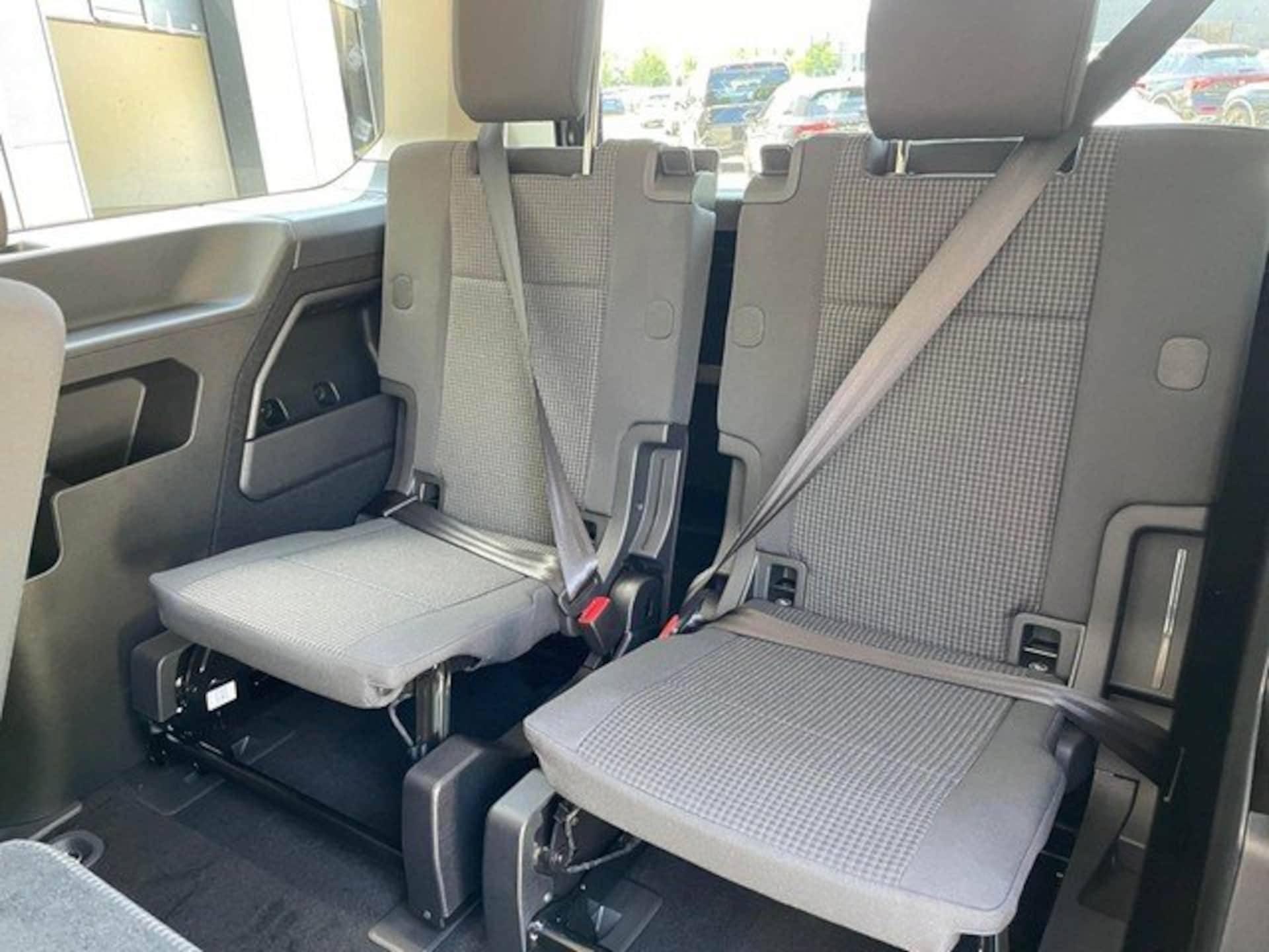 Volkswagen Caddy Maxi Basis-Modell