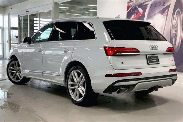2025 Audi Q7 Premium Plus