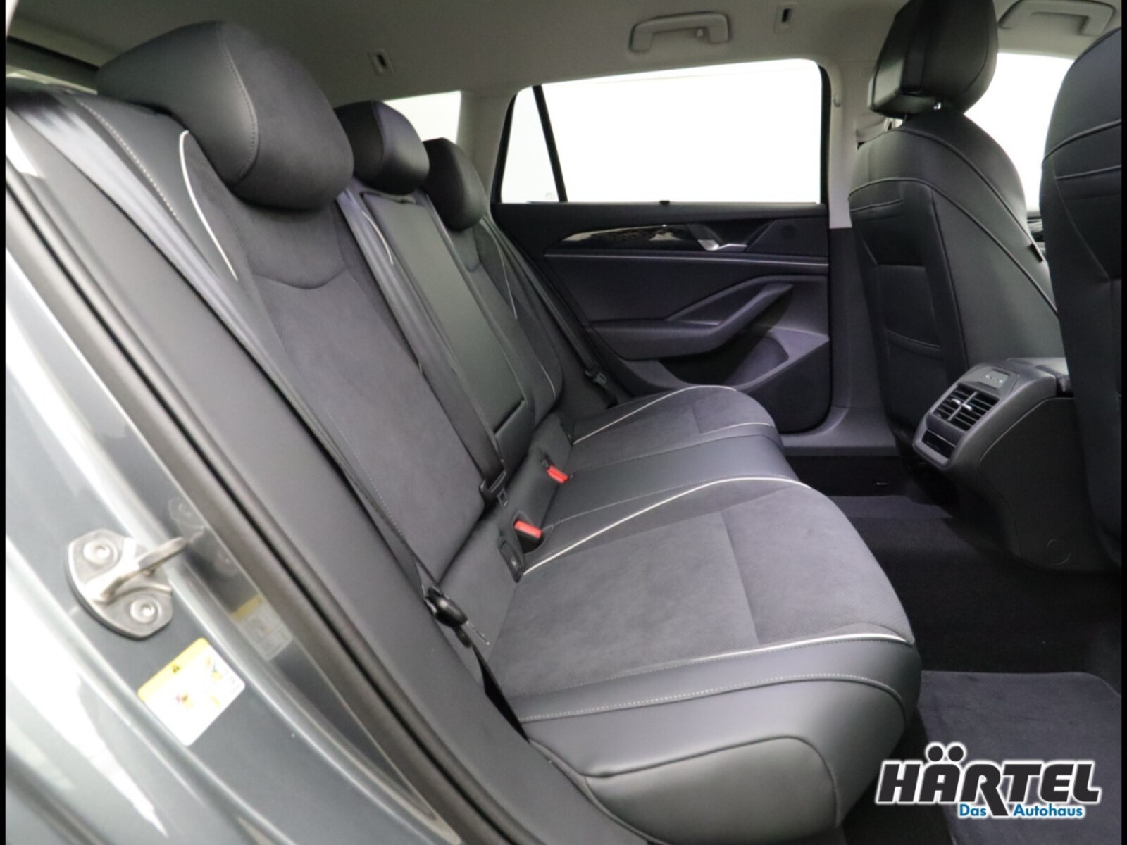 Volkswagen Passat – Bild 7