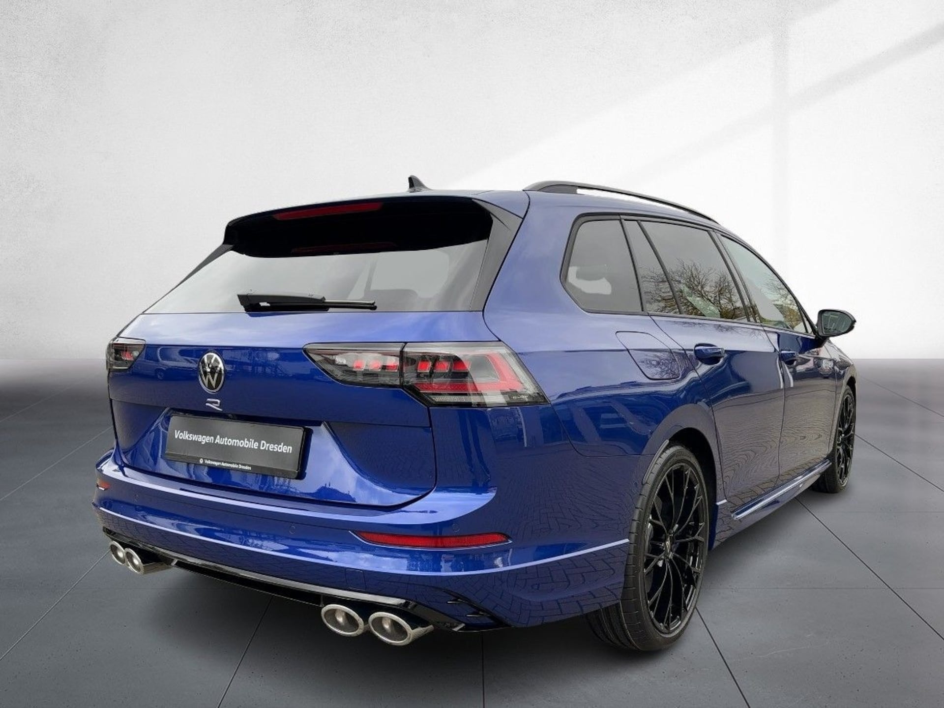 Volkswagen Golf Variant R