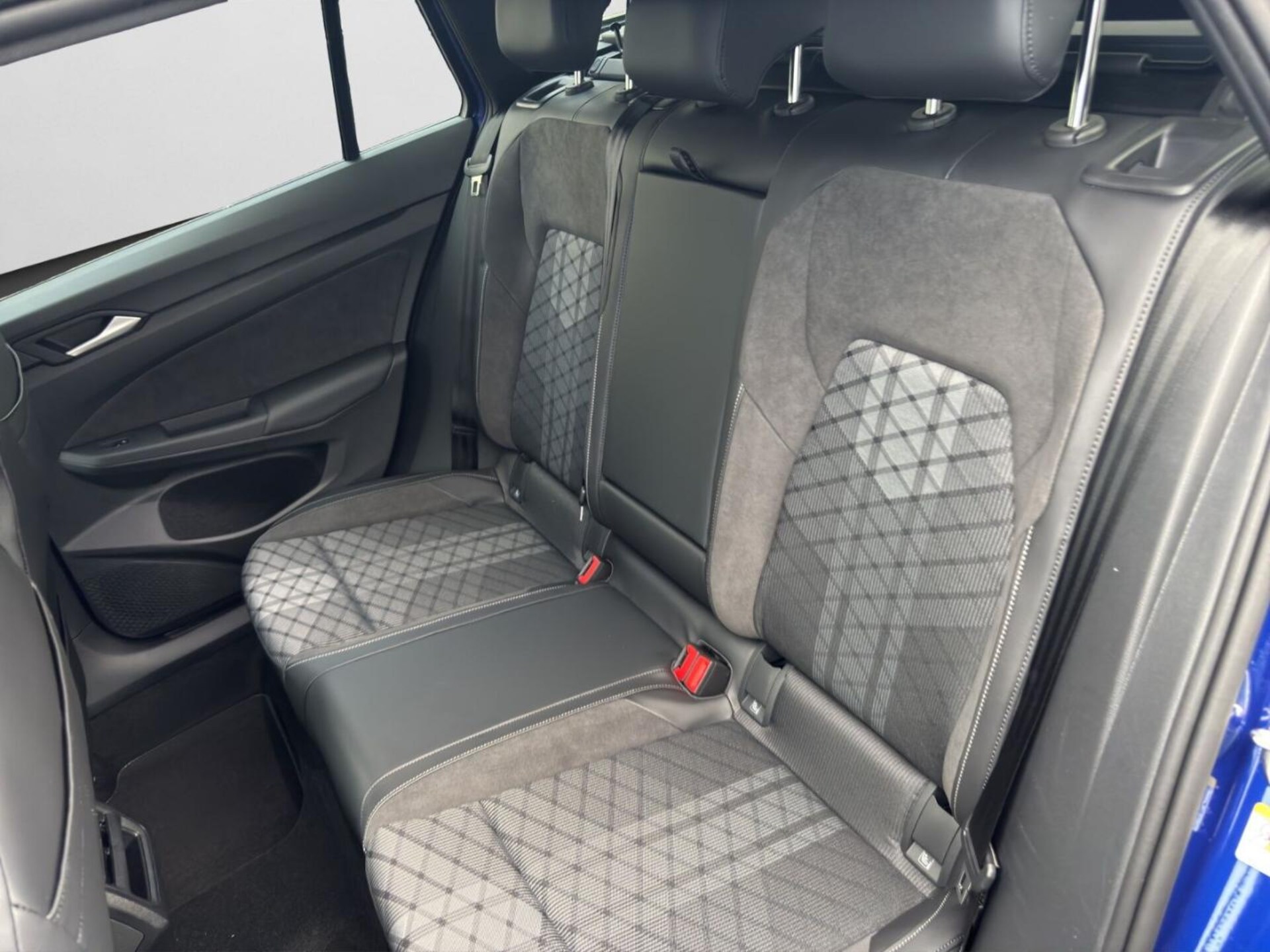 Volkswagen Golf Variant R-Line