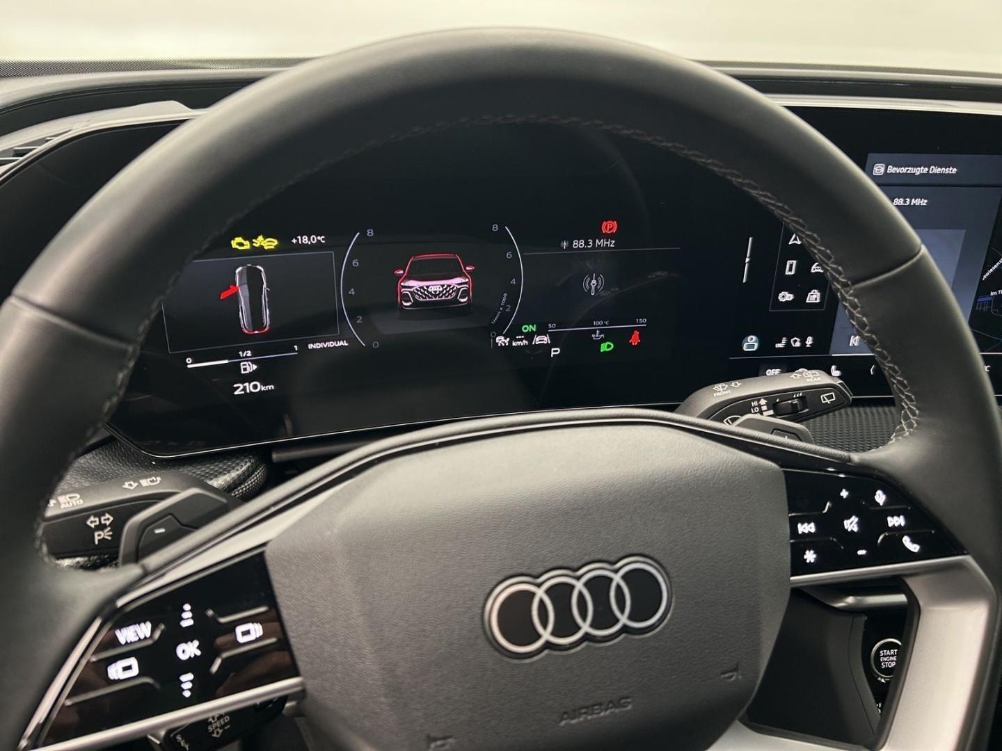 Bild über Audi Q5 SUV TFSI 150 kW S tronic - für weitere Informationen kontaktieren Sie den Audi Partner