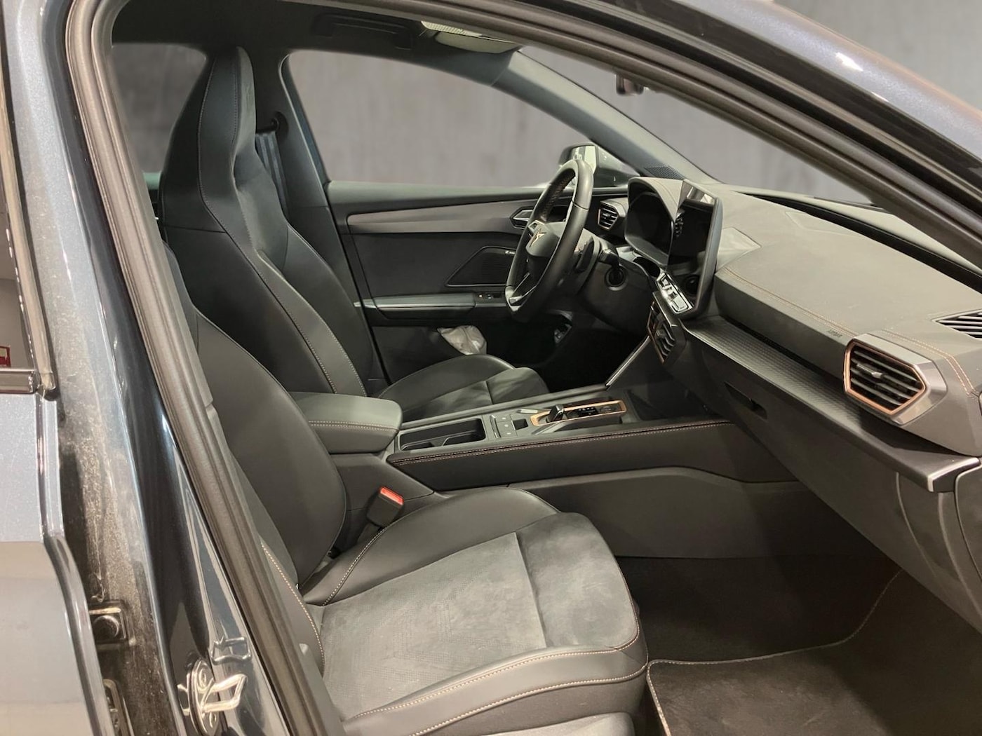 CUPRA Leon Sportstourer 1.5 TSI e-Hybrid VZ DSG 200 kW (272 CV) — photo 5