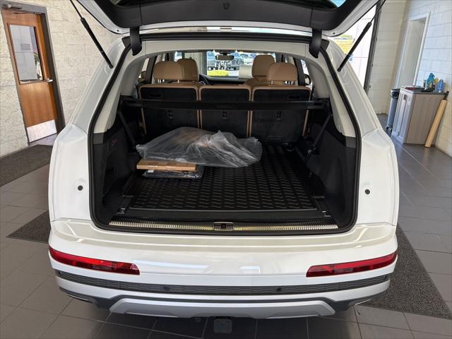 2025 Audi Q7 Premium Plus - Photo 9