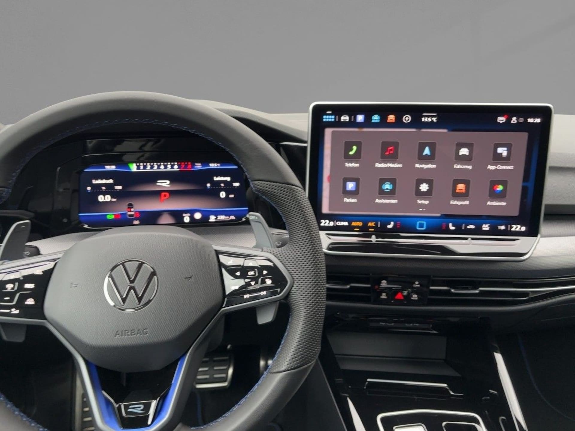 Volkswagen Golf Variant R