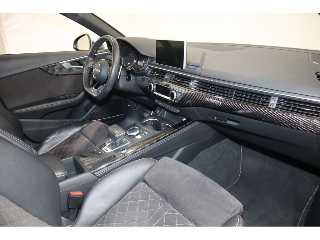 Image about Audi RS 4 Avant TFSI quattro tiptronic