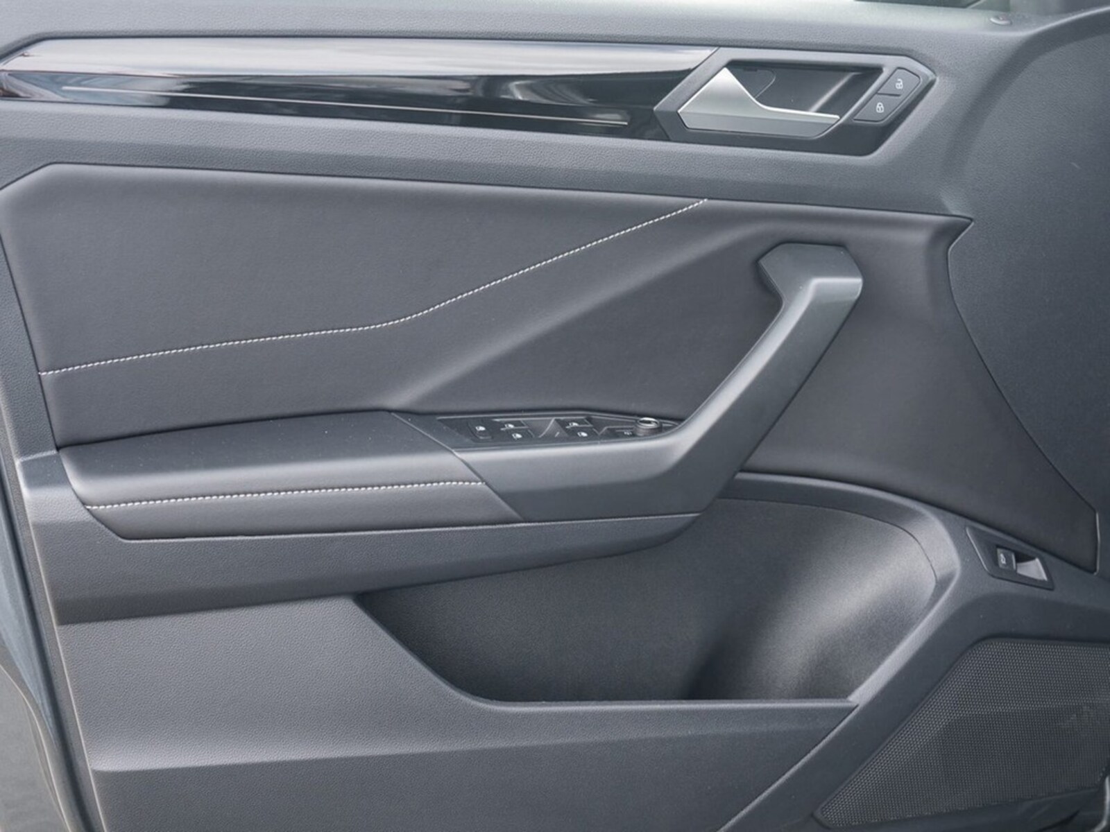 Volkswagen T-Roc – Bild 18
